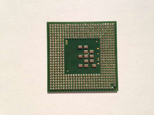 PROCESSEUR CPU INTEL SL86G PENTIUM 1.6GHz/533MHz RH80536 730 pour pc portable